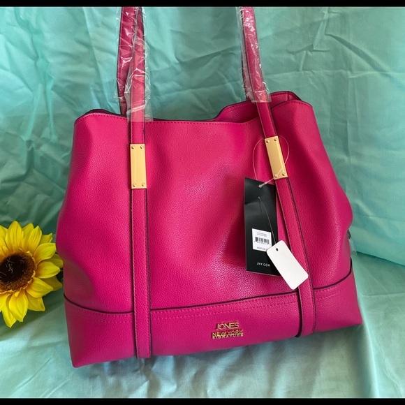 Jones New York Signature Hand Bags 3 different colors to choose from. - Picture 3 of 9